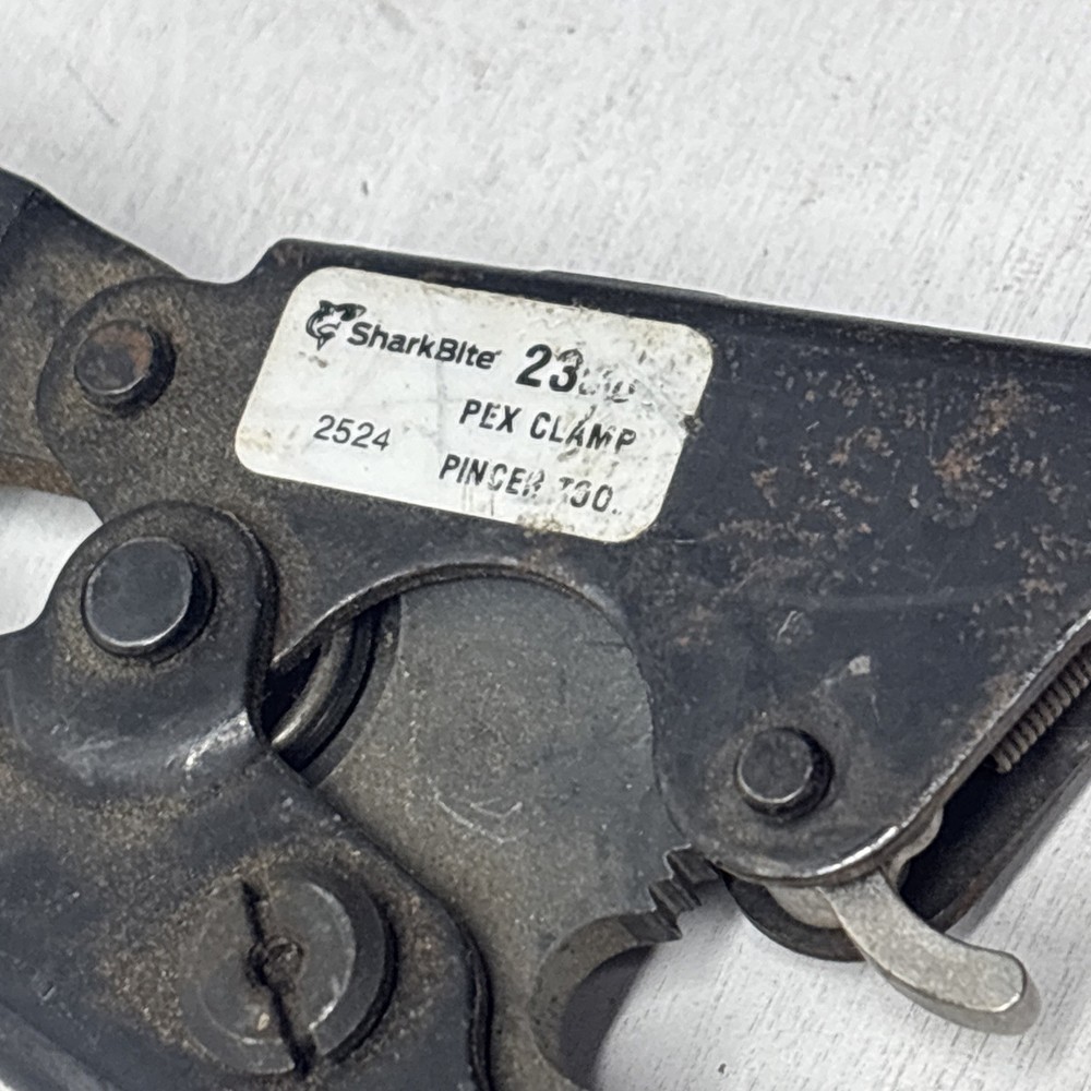 SharkBite 23081 PEX Clamp Pincer Tool