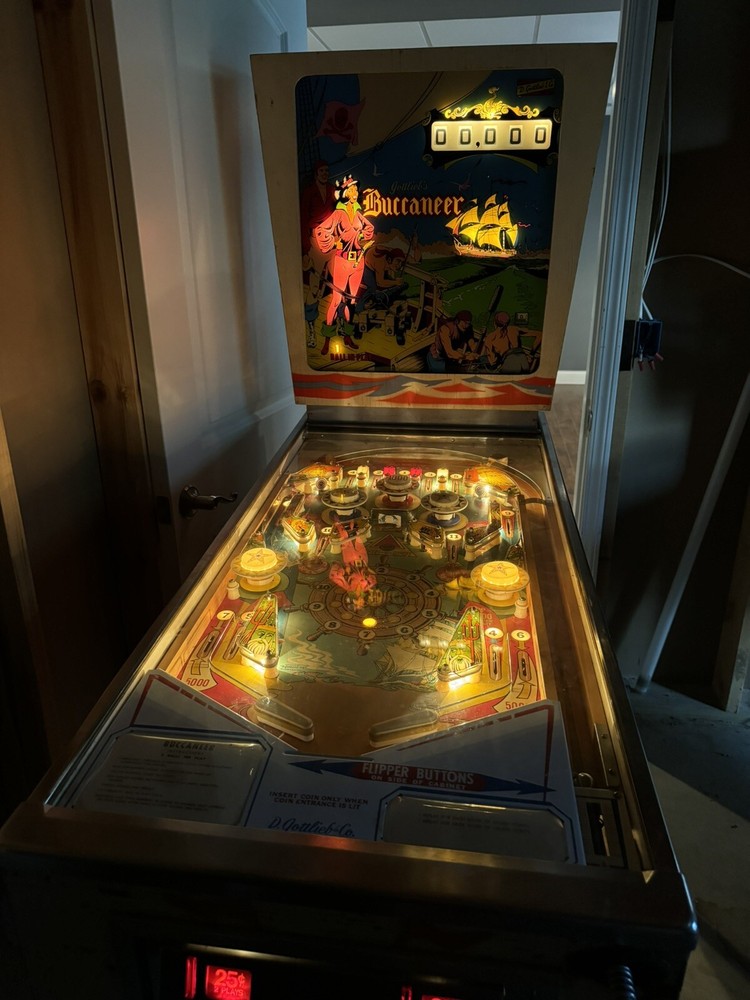 Buccaneer Pinball Machine