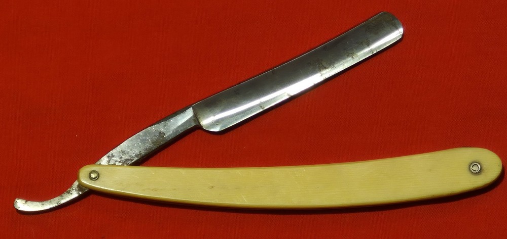 Herkulean Straight Razor