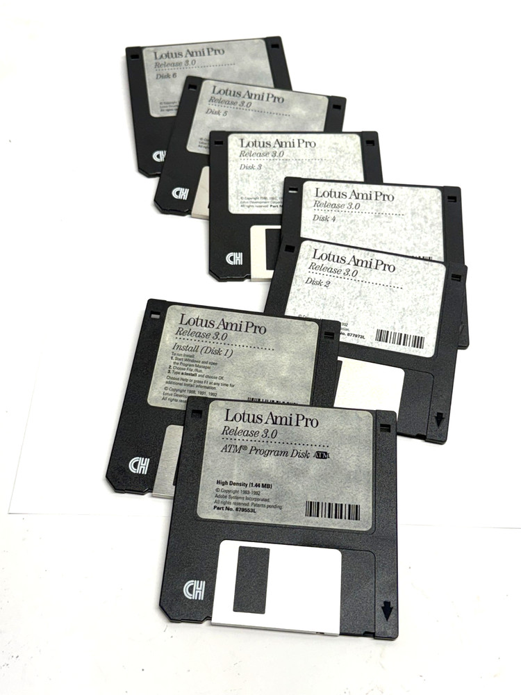 VINTAGE Lotus Ami Pro 3.0 Word Processor Software for Windows PC HD Disk