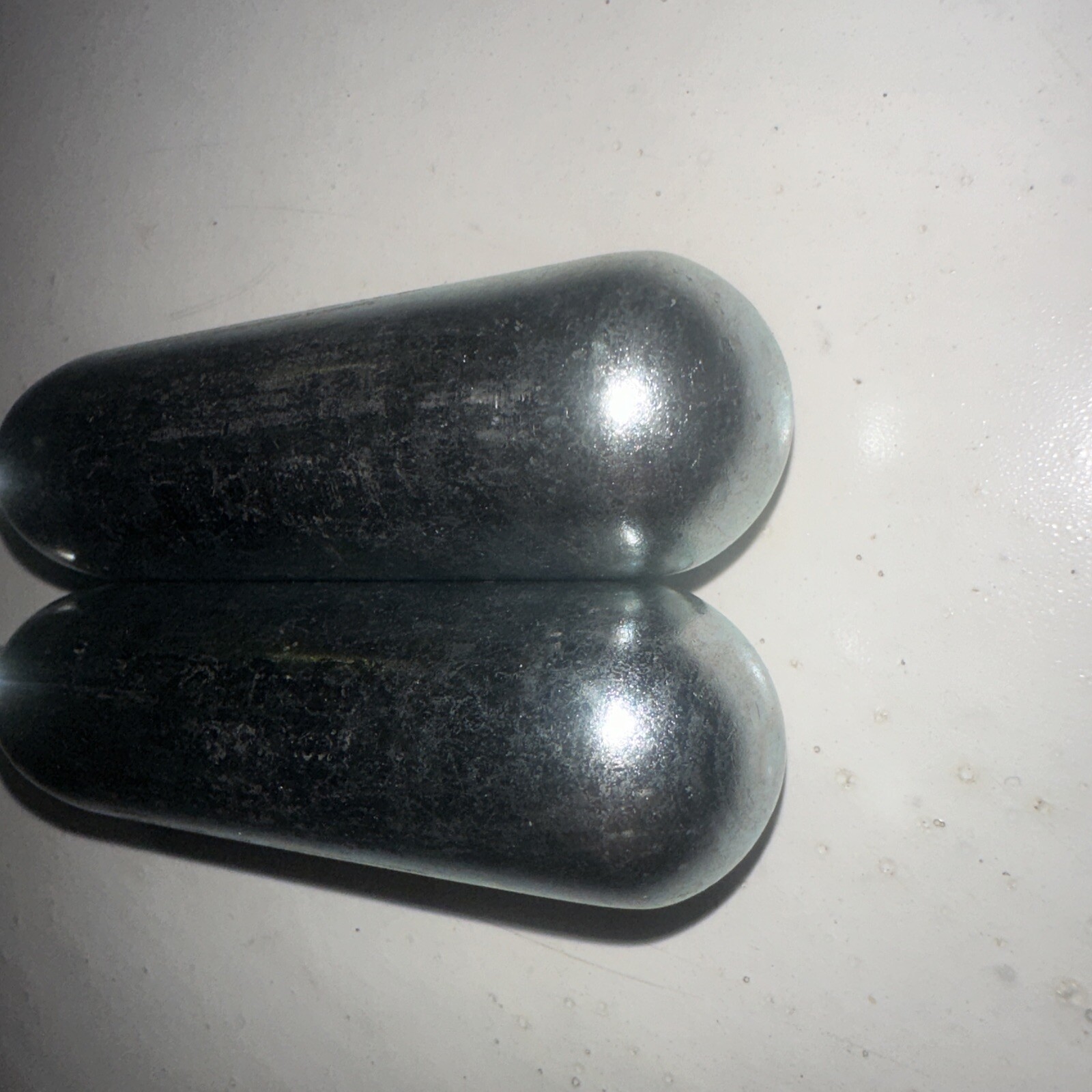 2 pack Lezyne 25G Threaded Co2 Cartridges Threaded 25g CO2 Refill Silver 2 Items