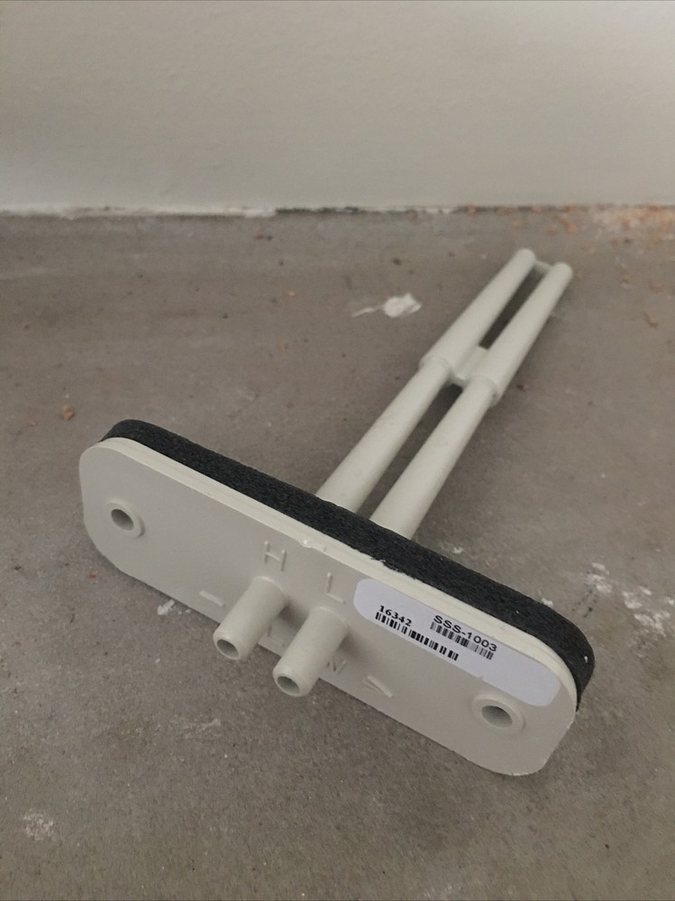 KMC CONTROLS SSS-1003 Differential Pressure Flow Sensor,6 In New.