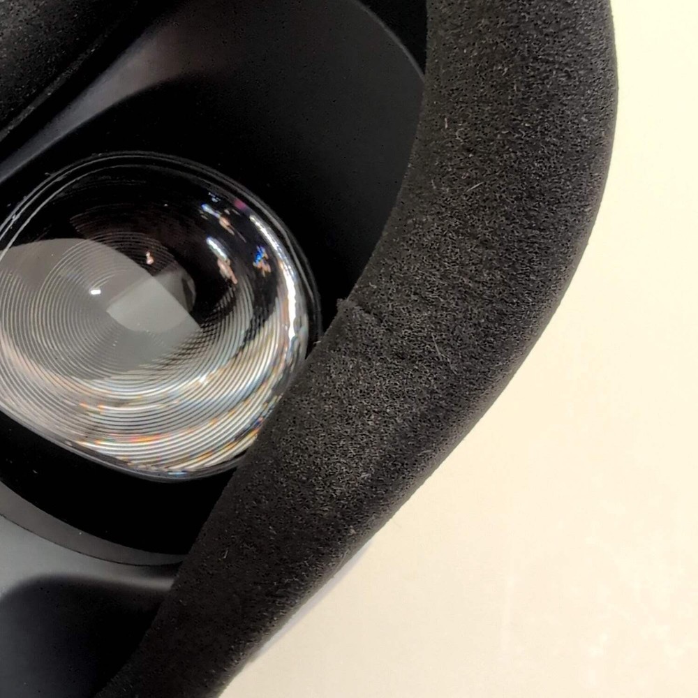 Meta Oculus Quest 2 VR Headset 128GB w/ Controllers