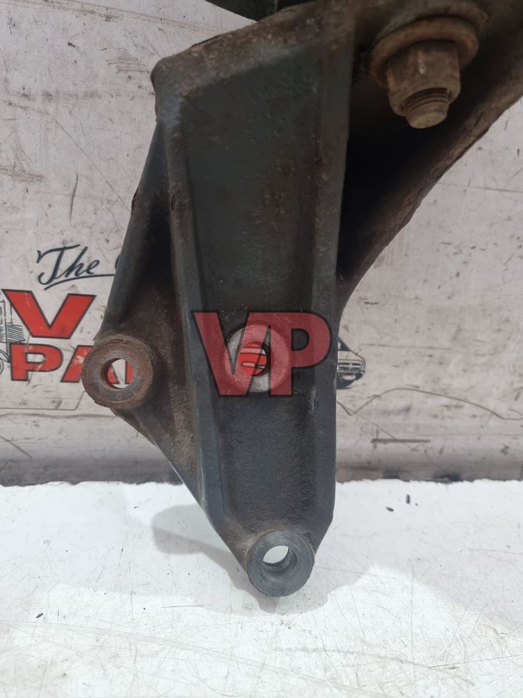 IVECO Daily 2.3 NS Left Front Cab Mount & Bracket (2014-2019)