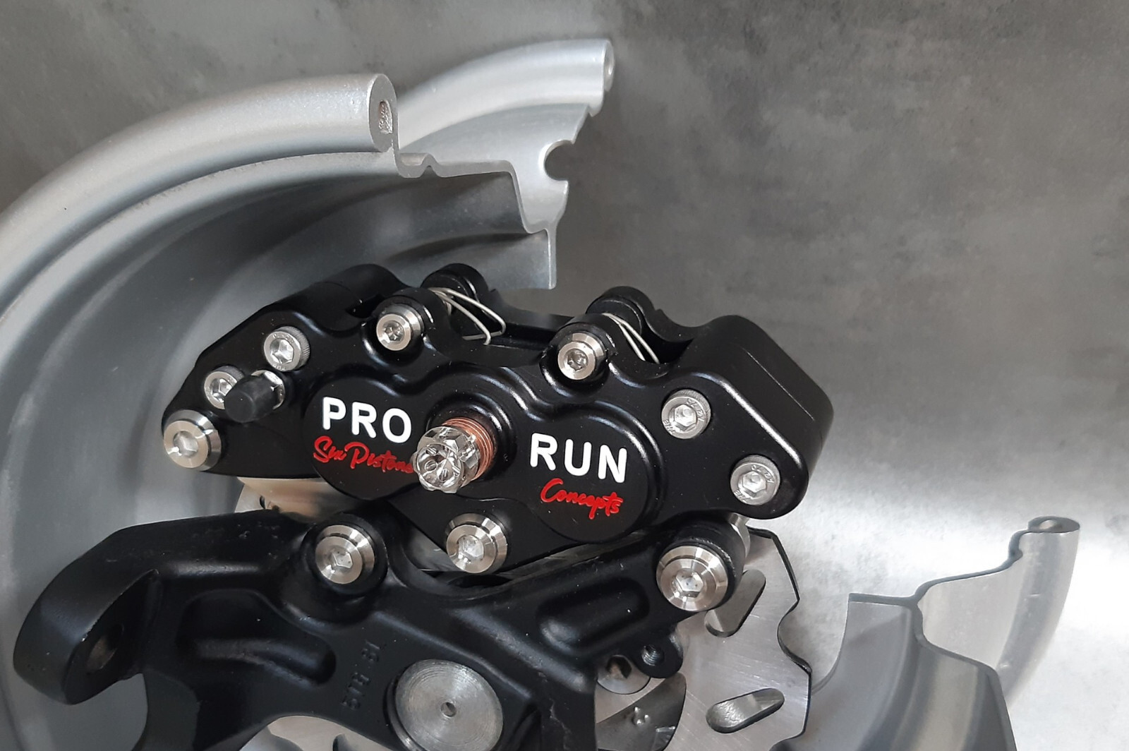 Yamaha 350 Banshee PRO RUN Concepts 6 pistons front brake calipers