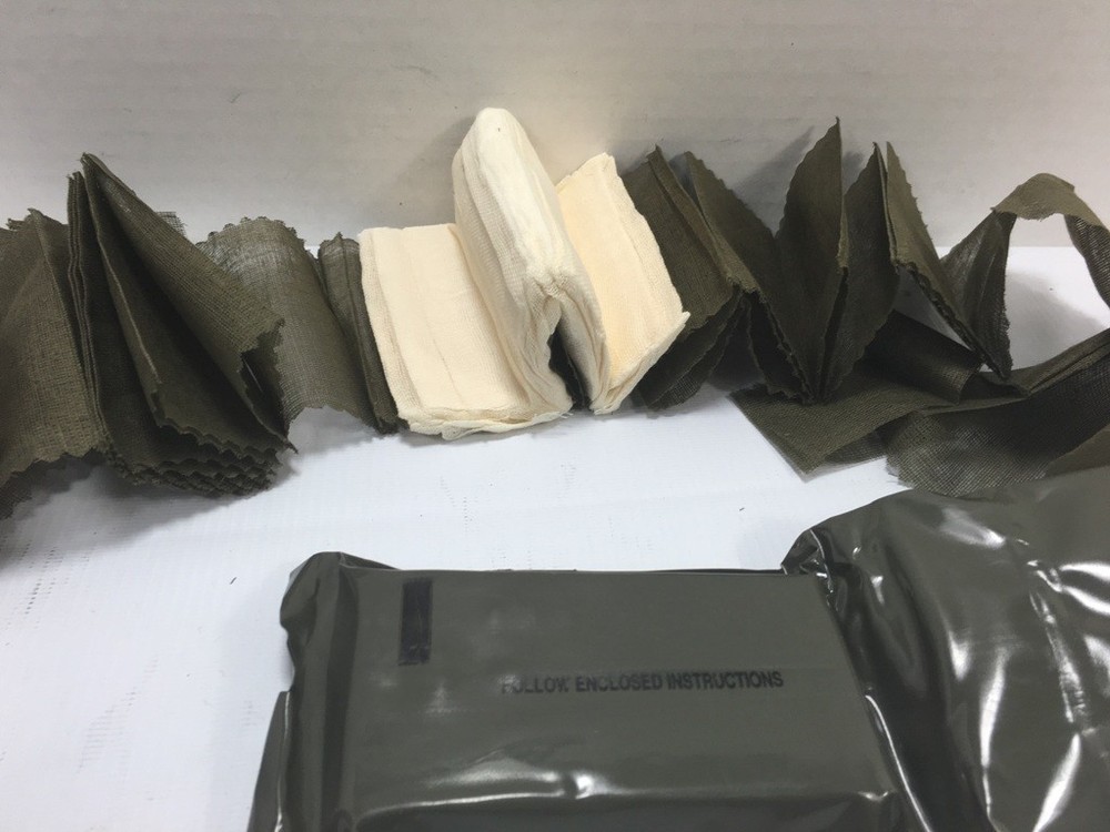 US Individual First Aid Dressing Camo