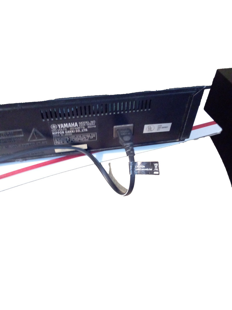 Yamaha CDX 500U CD Player Professionally Serviced w/Remote. Fully functioning.