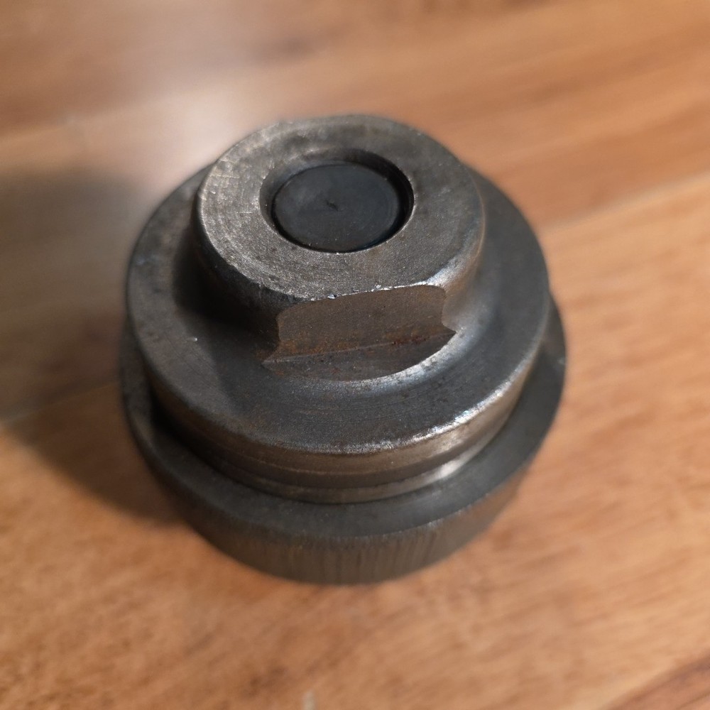 Greenlee 2” Conduit AV441 Knockout Punch