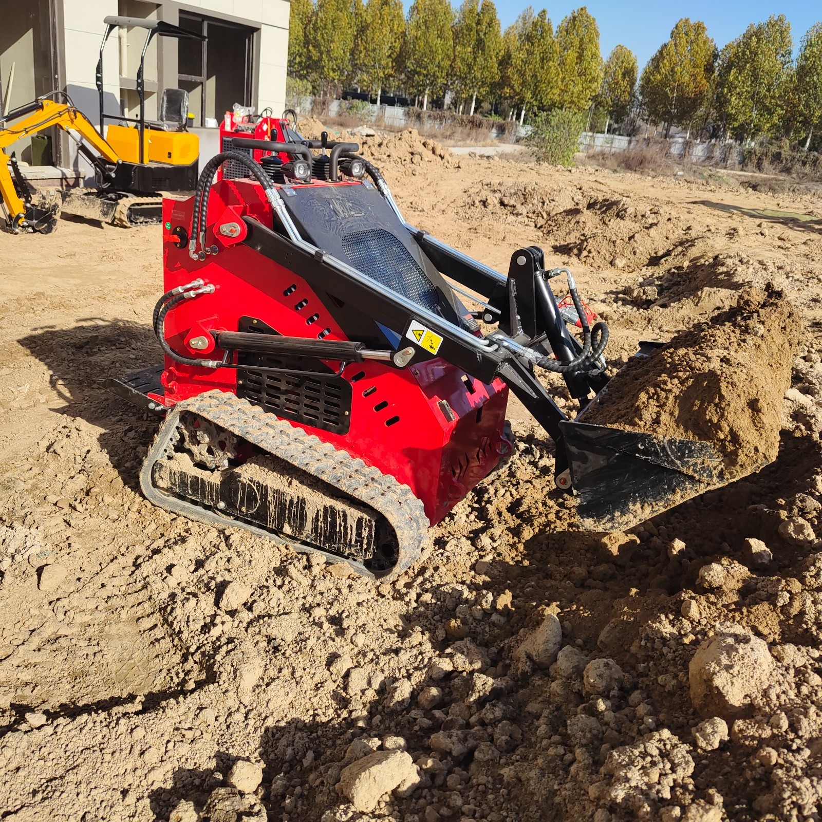 HT Mini Skid Steer Loader Tracked 13.5HP B&S EPA Gas Engine for Gardens Farming