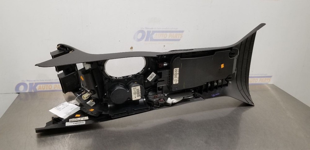 09 CHEVY CORVETTE C6 3LT AT COMPLETE FRONT FLOOR CENTER CONSOLE BLACK