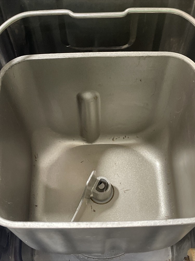 Panasonic Bread Maker 1.5 lbs SD-BT55P Tested Working