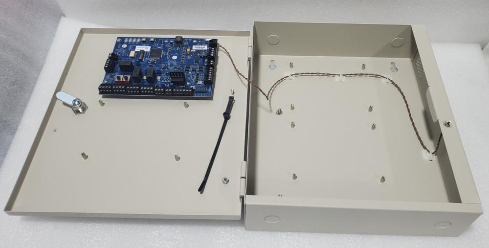 Software House RM-DCM-2 Door Control Module with Enclosure