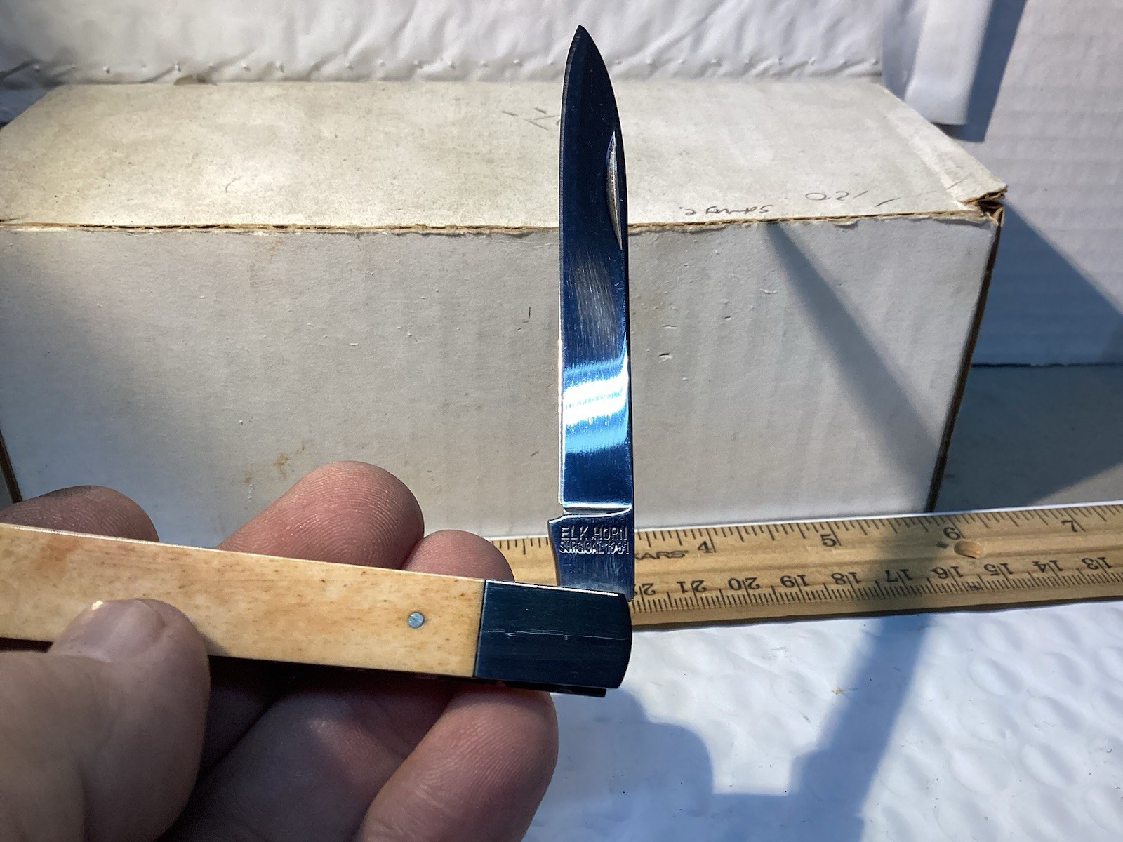 1980 Taylor Cutlery Japan Deluxe Elk Horn Doctor's Knife Smooth Bone