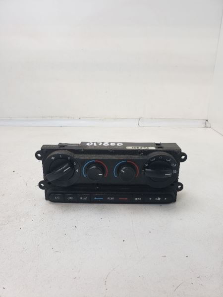 Used A/C Selector Switch fits: 2004 Ford Freestar front main AC manual temperatu