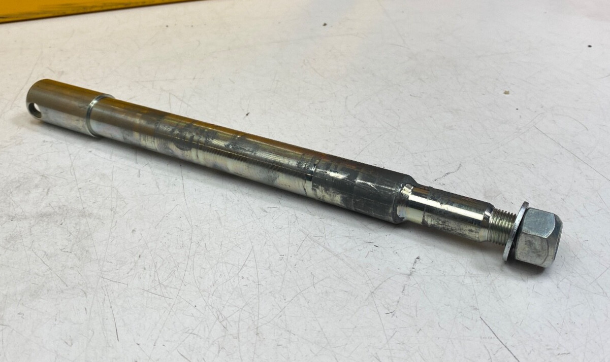 08-23 & 00-07 Original Harley-Davidson Touring 25mm Front wheel Axle OEM