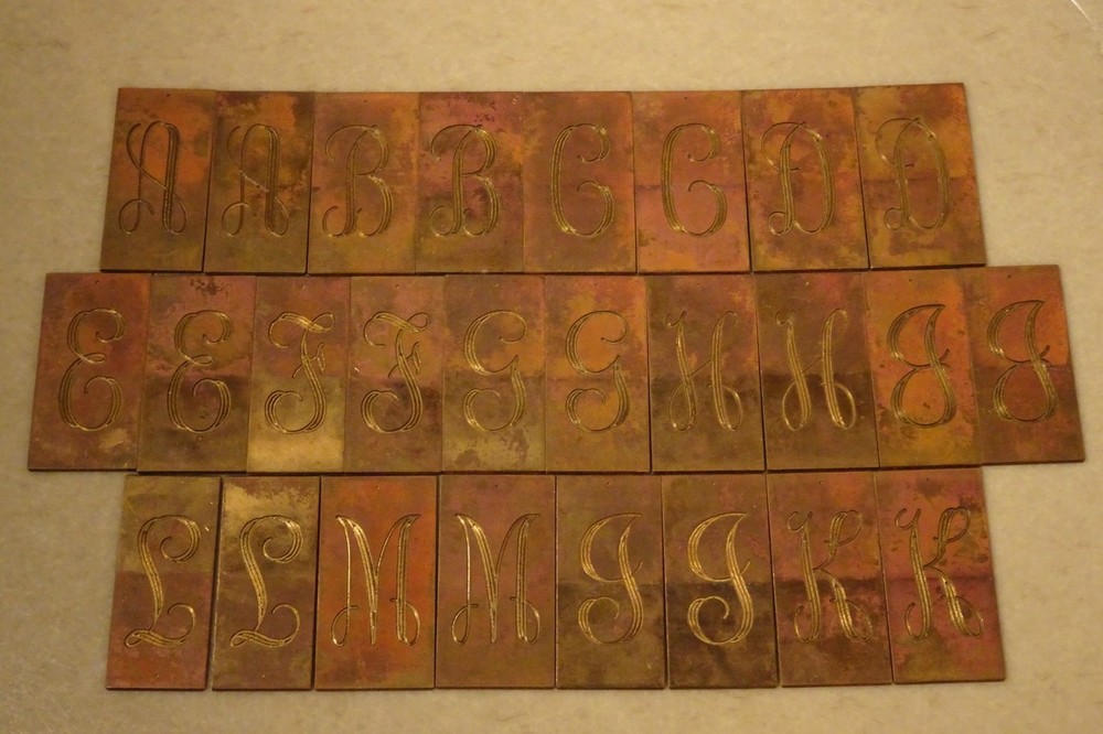 New Hermes Triple Line Shadow Script Brass Engraving Font Set