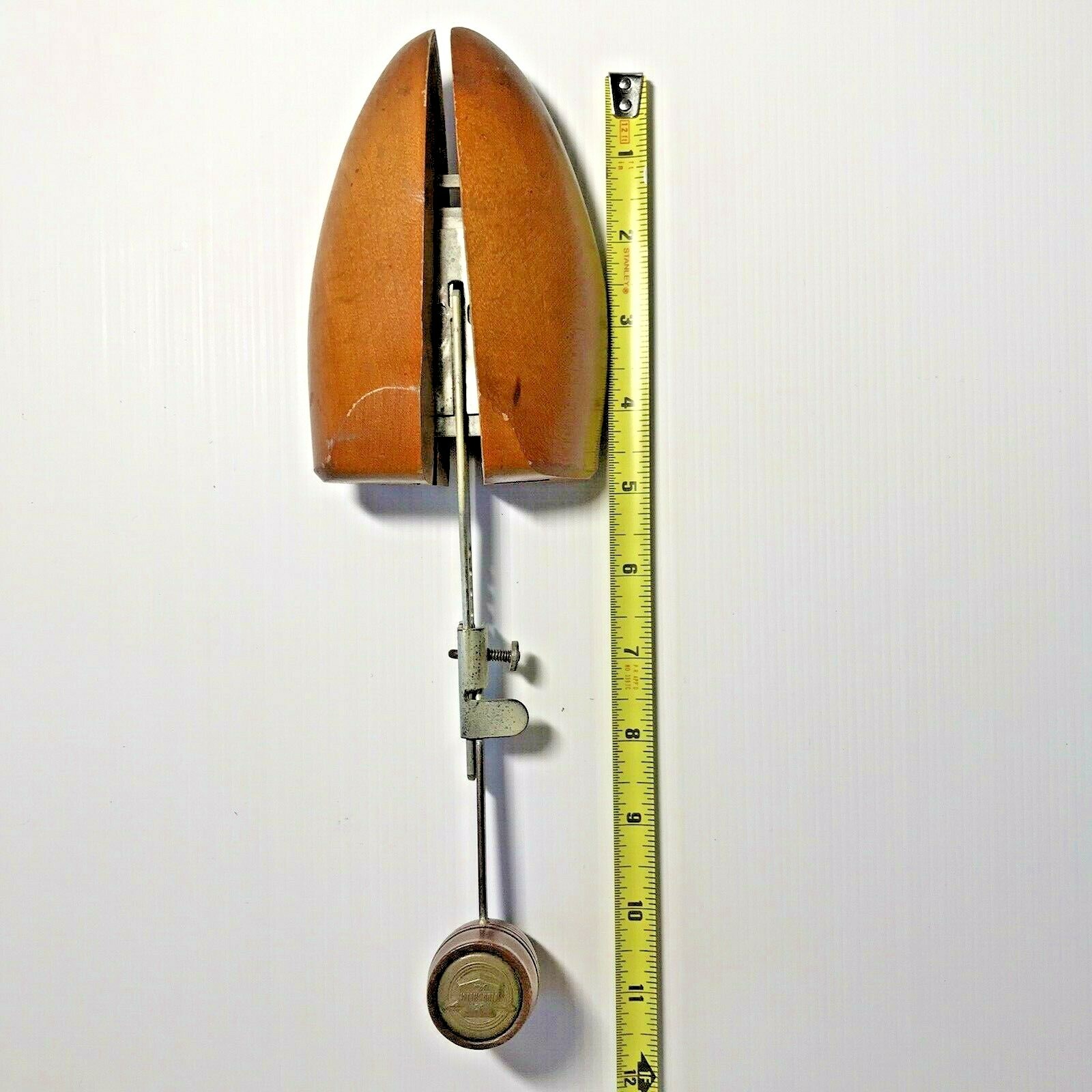Vintage Pair Florsheim Solid Wood Shoe Tree Stretcher Shaper Mold Adjustable Sz4
