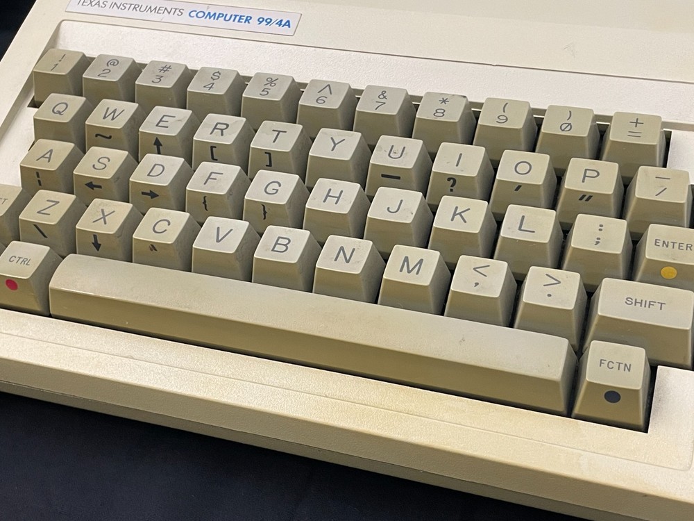 TI-99/4a Computer - Texas Instruments Model PHCOO4A - UNTESTED