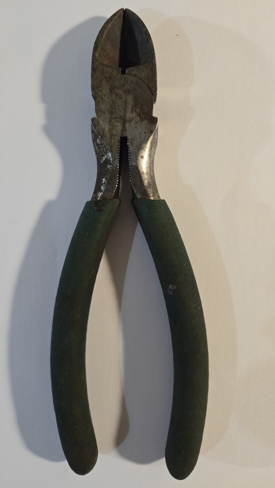 6" Precision Wire Cutting Pliers Snipping Tool DIY Green Handle Hand Tool