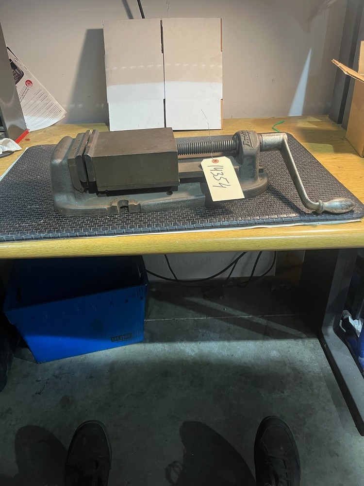 Bridgeport Precision Machine 6" Vise