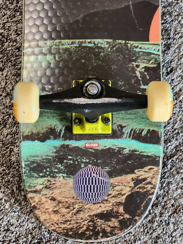 Globe G2 Rapid Space Skateboard Deck 8.0