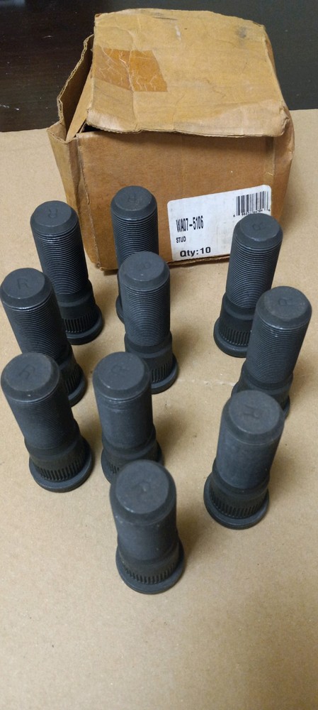 WA07-5106 WHEEL STUDS