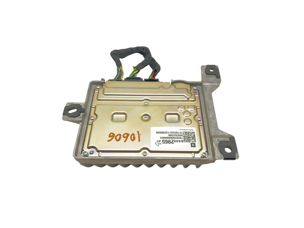 2019-2022 Cadillac XT4 Amplifier