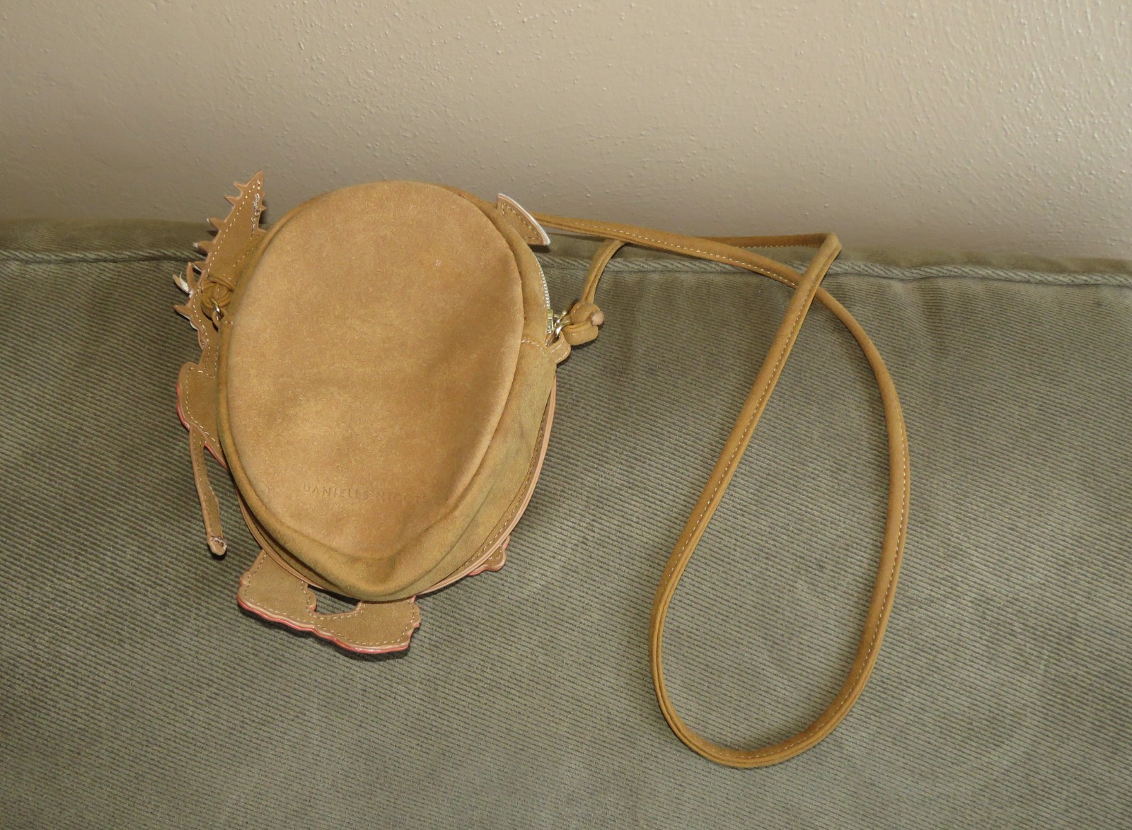 Danielle Nicole Disney Moana Kakamora Crossbody Bag Purse Rare find