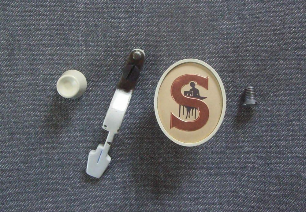 Singer 603E Sewing Machine Knob, Stitch Width Selector Lever, & Singer Emblem