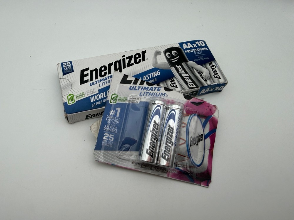[12-PACK] ENERGIZER AA ULTIMATE LITHIUM BATTERIES - [EXP RANGE: 2039-2050]