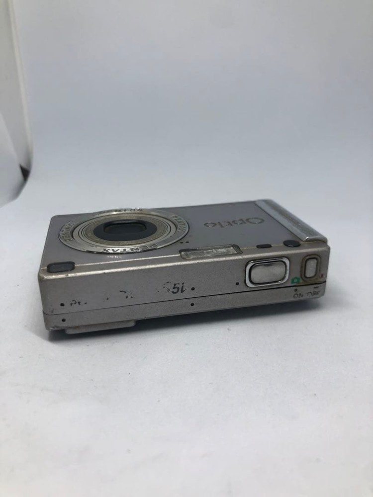Pentax Optio S5i Compact Digital Camera Silver Used Condition
