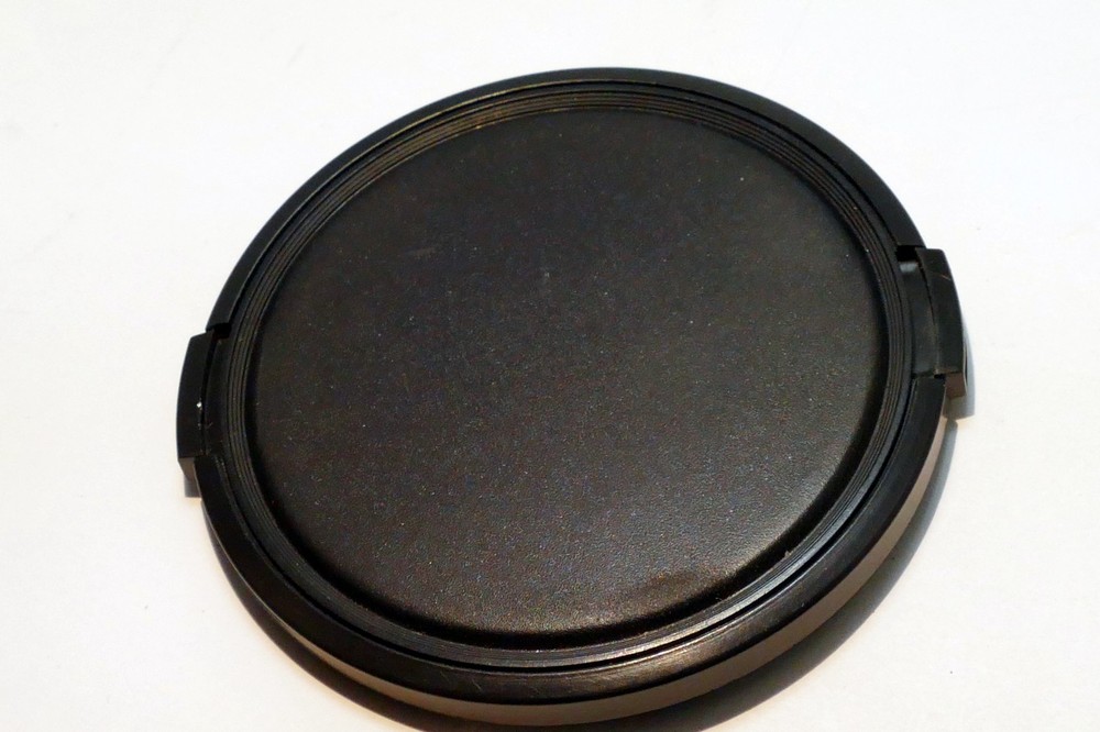 77mm lens front cap (snap on type) all black