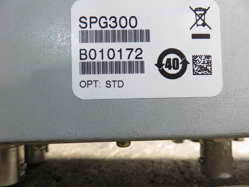 TEKTRONIX SPG-300 DIGITAL SYNC PULSE GENERATOR