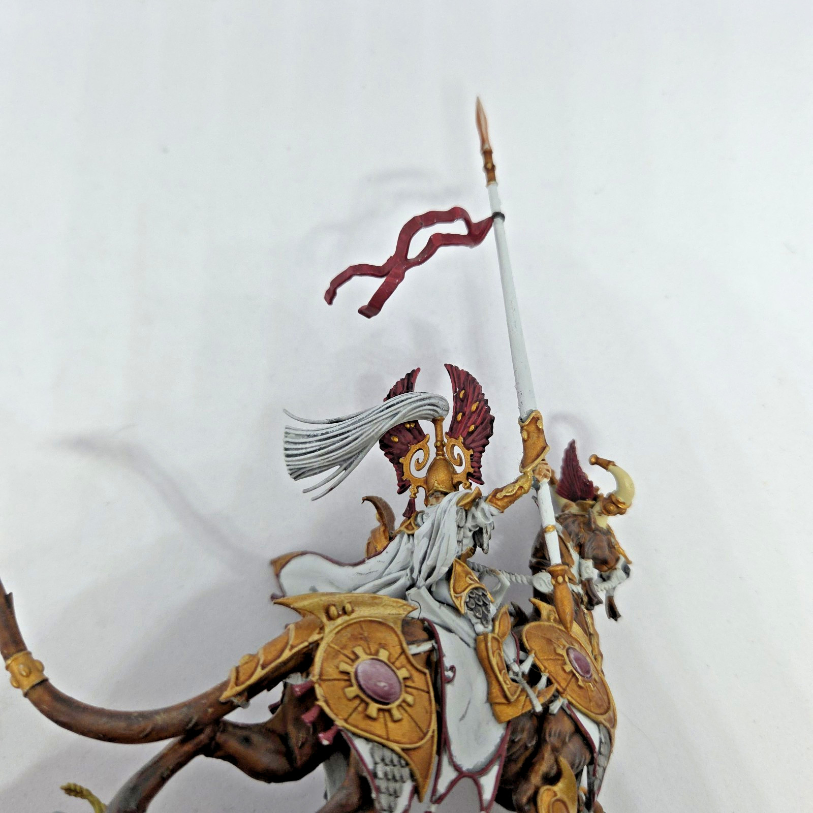 Warhammer AoS: Lumineth Realm Lords - Lyrior Uthralle, Warden of Ymetrica