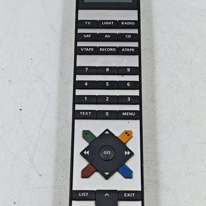 Bang & Olufsen Remote Control - Working, Missing Battery Lid