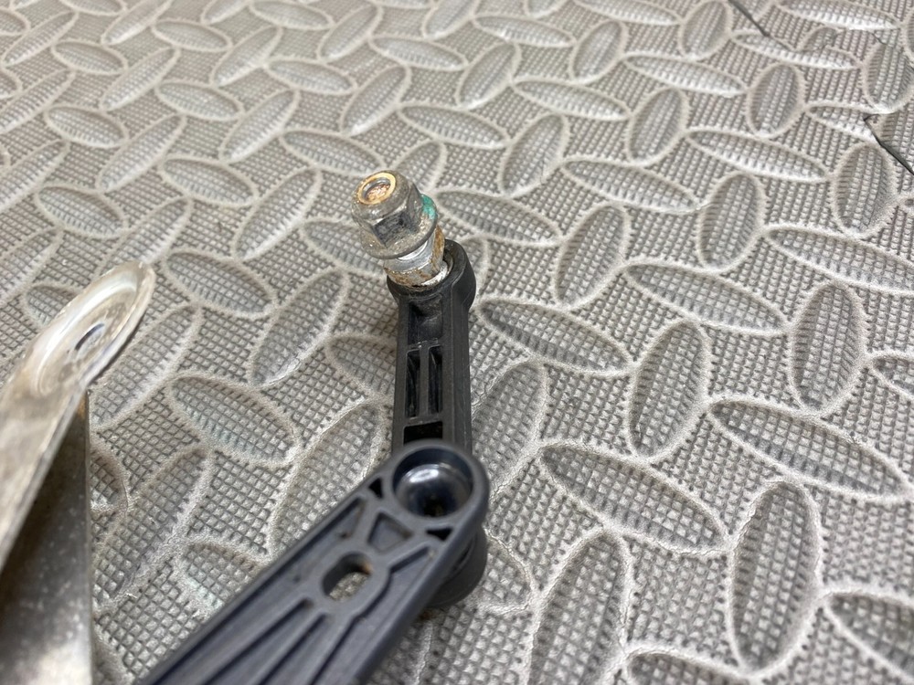 Tesla Model S 2016 Height Level Sensor Front Left 1027941-00-A