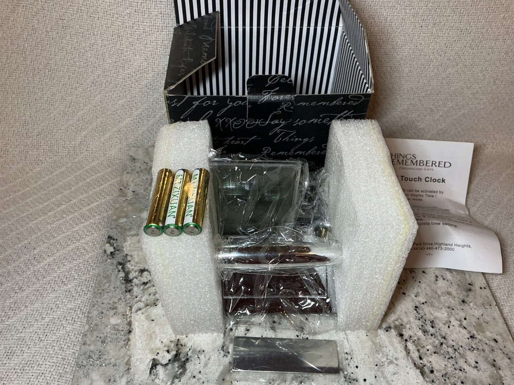 Things Remembered Gravity Pen Stand Touch Alarm Clock Engravable New Open Box