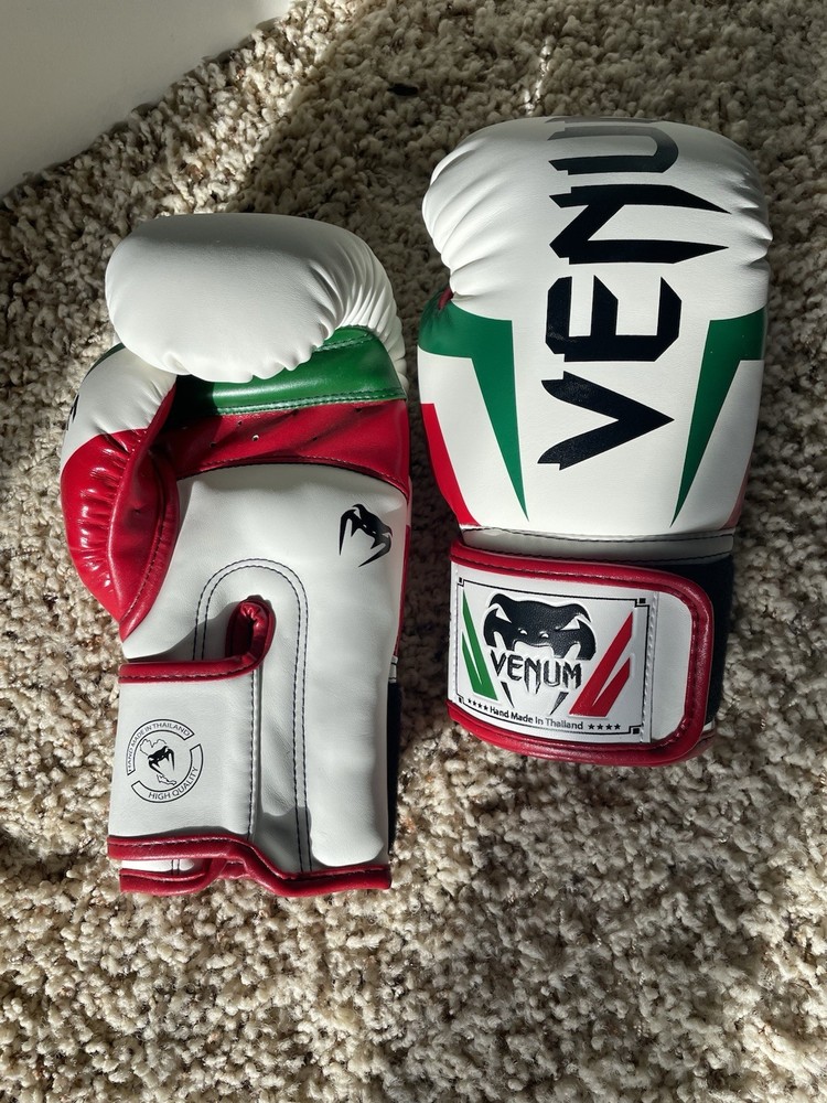 venum boxing gloves 8oz