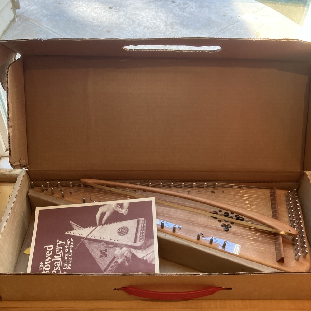 Unicorn Strings Folk Bowed Psaltery  Model 2009