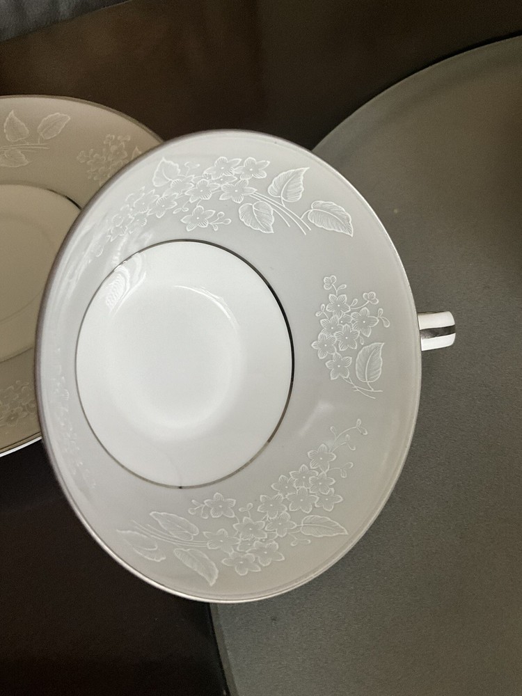 Noritake China Demask 5698 Japan SEVEN PIECE Place Setting EUC