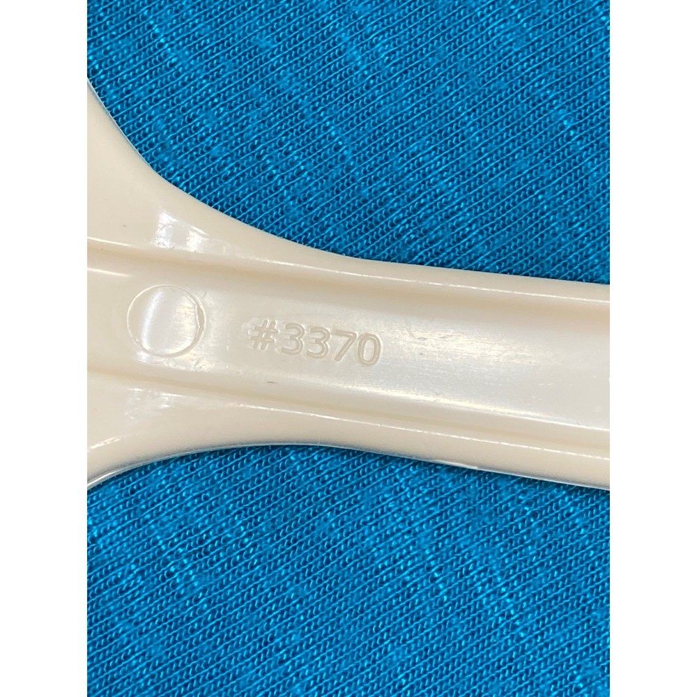 Pyrex Accessories Cream Plastic Pie Cake Server Serrated Edge Vintage 3370