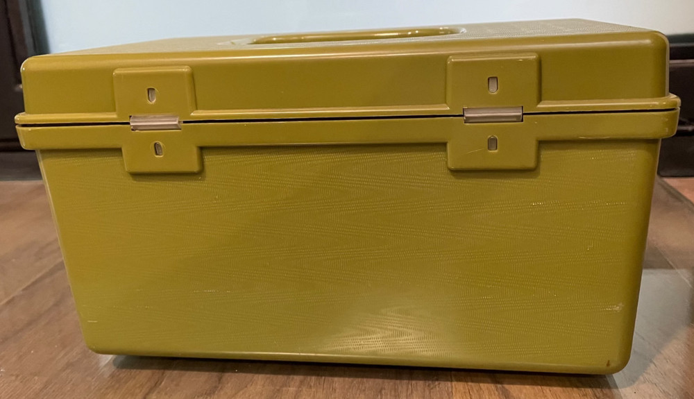 Vintage Sewing Box with Removable Organizer Tray