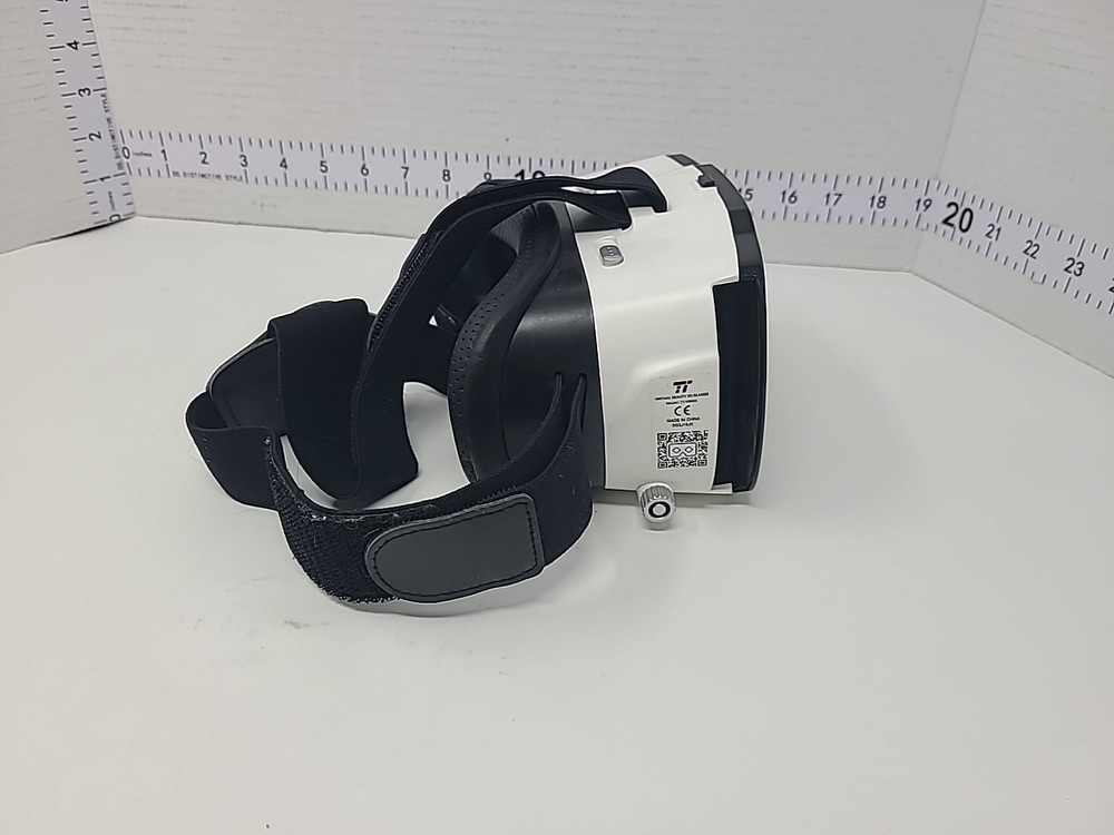 TaoTronics 3D VR Headset Lightweight Virtual Reality Glasses