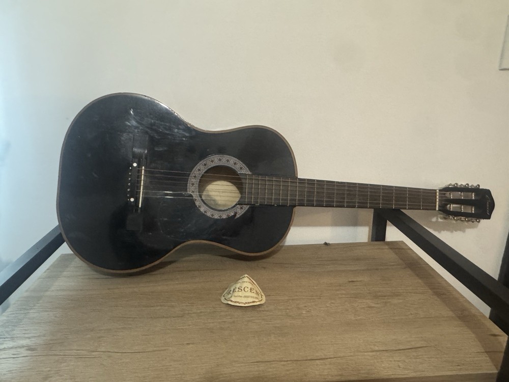 Crescent Classical Guitar 6 String Standard Black