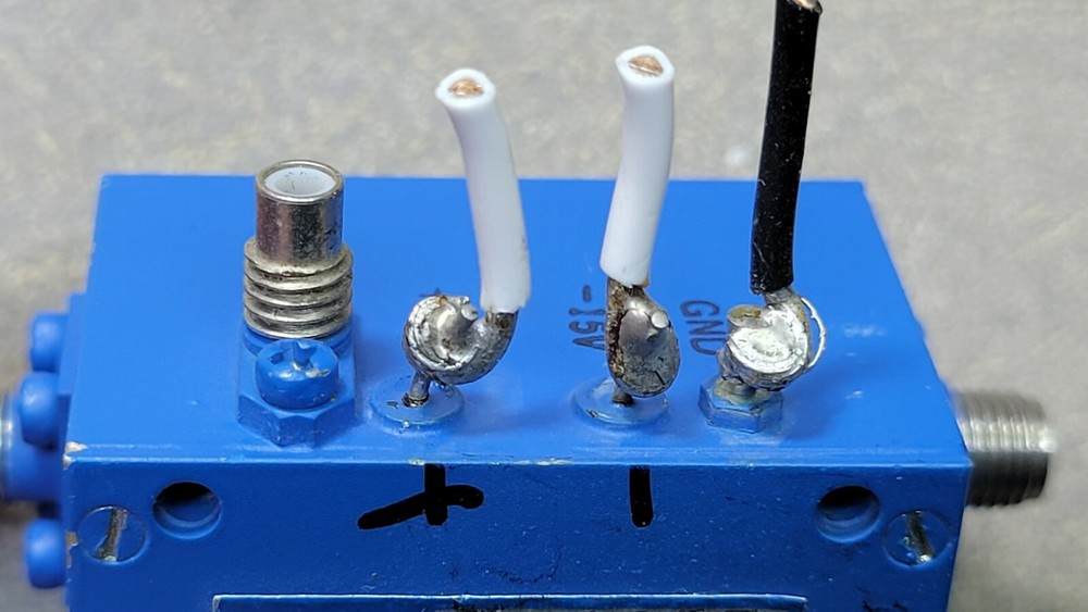 HD-1057, SER 005. Triangle microwave Inc.