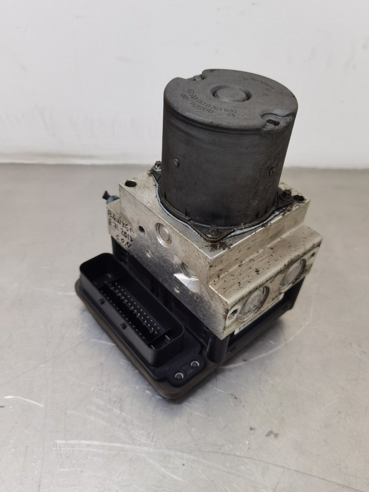 BMW X6 E71 2013 ABS PUMP CONTROL MODULE UNIT 6854702