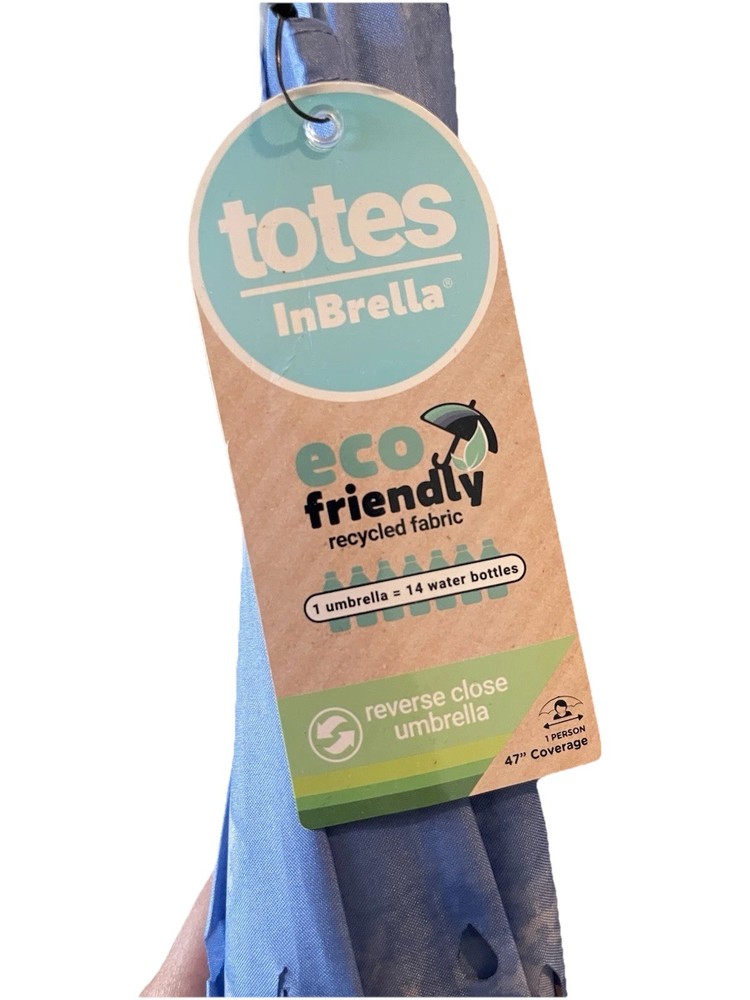 Totes Inbrella Reverse Close Folding Umbrella Light Blue Sky Clouds Pattern NWT