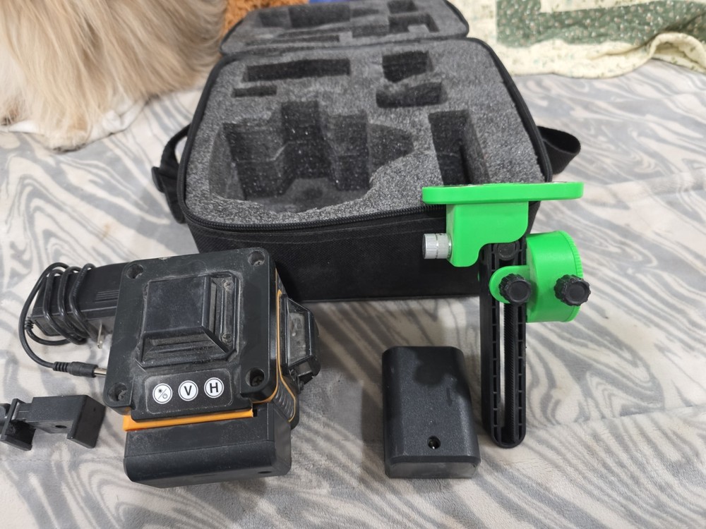 4D Green Laser Level Self Leveling Kit w/ Case Remote Battery Mount