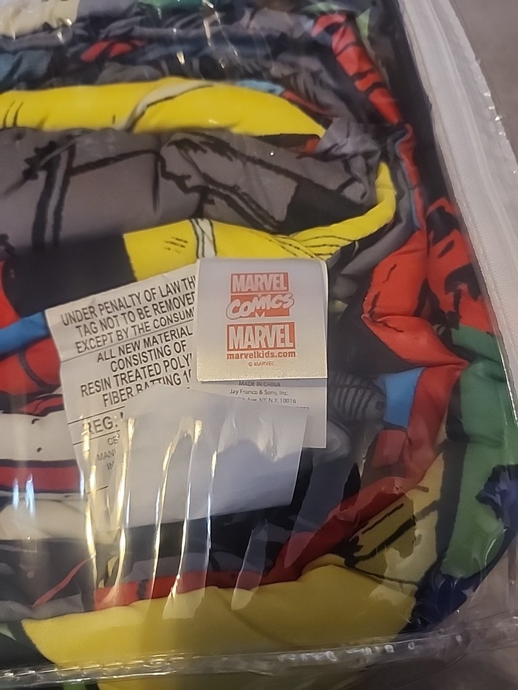 Marvel Comics Reversible Twin/Full Comforter 71” X 86” new in package