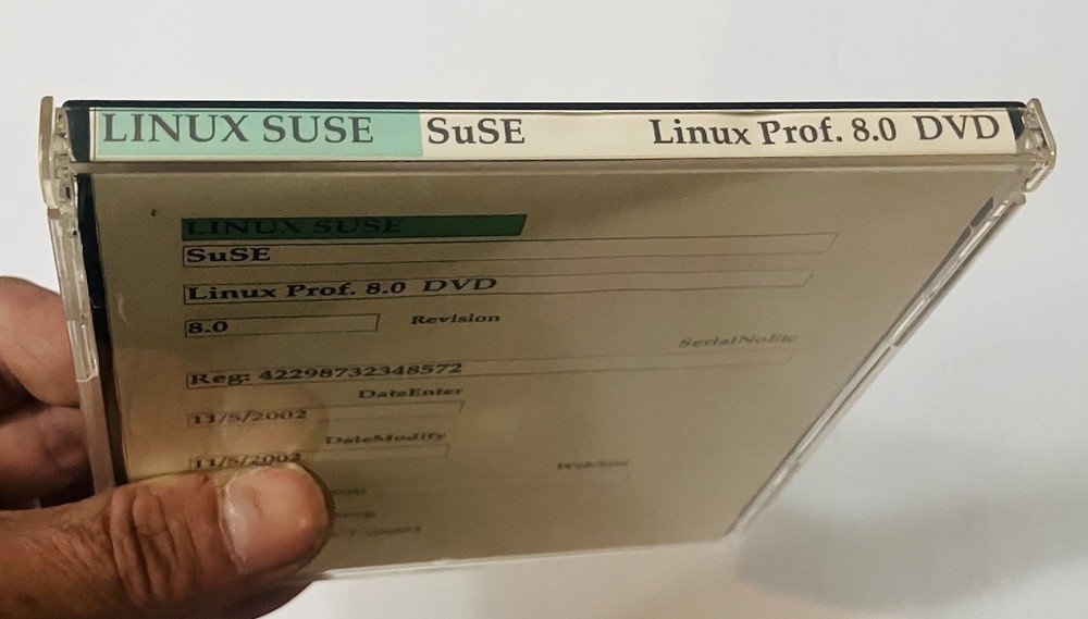 SuSE Linux 8.0 Professional DVD | Vintage Linux Install Disc | Tested | 2002 EXC